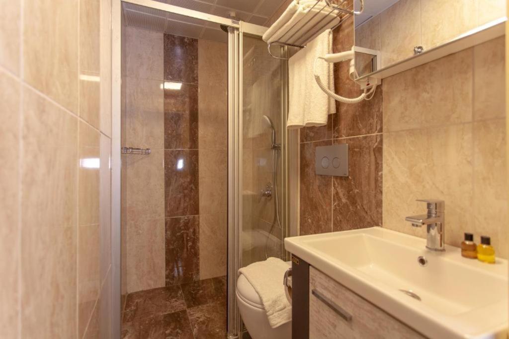 Ozmen Hotel Old Town Kaleici Adult Only Antalya Exterior photo